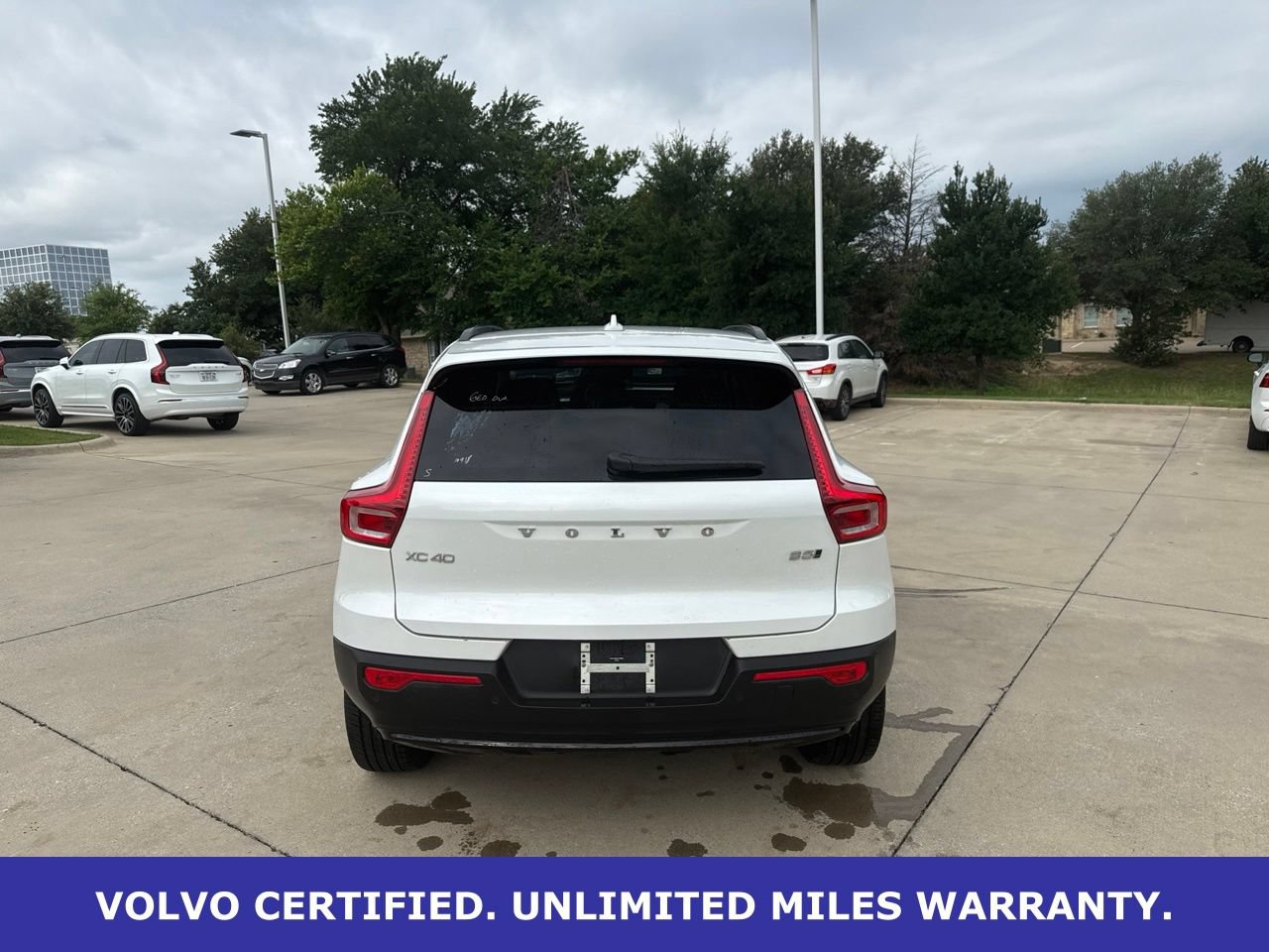 Certified 2026 Volvo XC40 B5 Plus AWD/4WD image 6