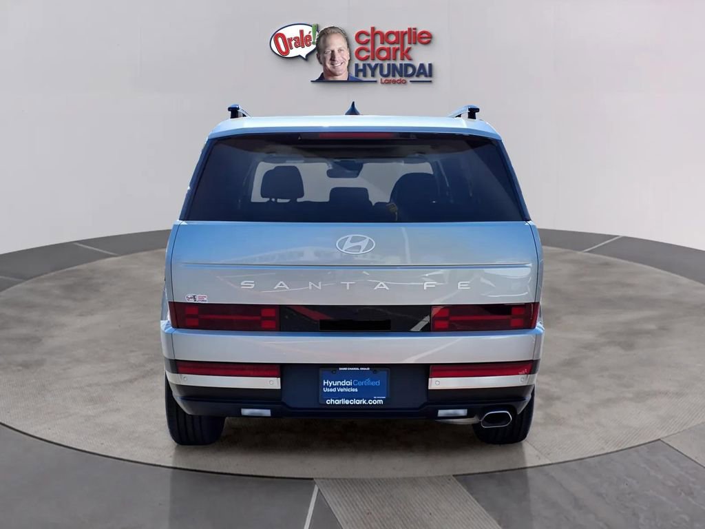 Used 2024 Hyundai Santa Fe Limited FWD image 4