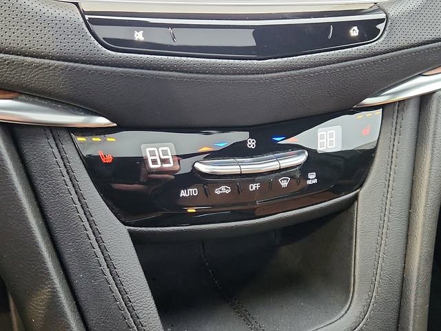Certified 2023 Cadillac XT5 Premium Luxury image 16