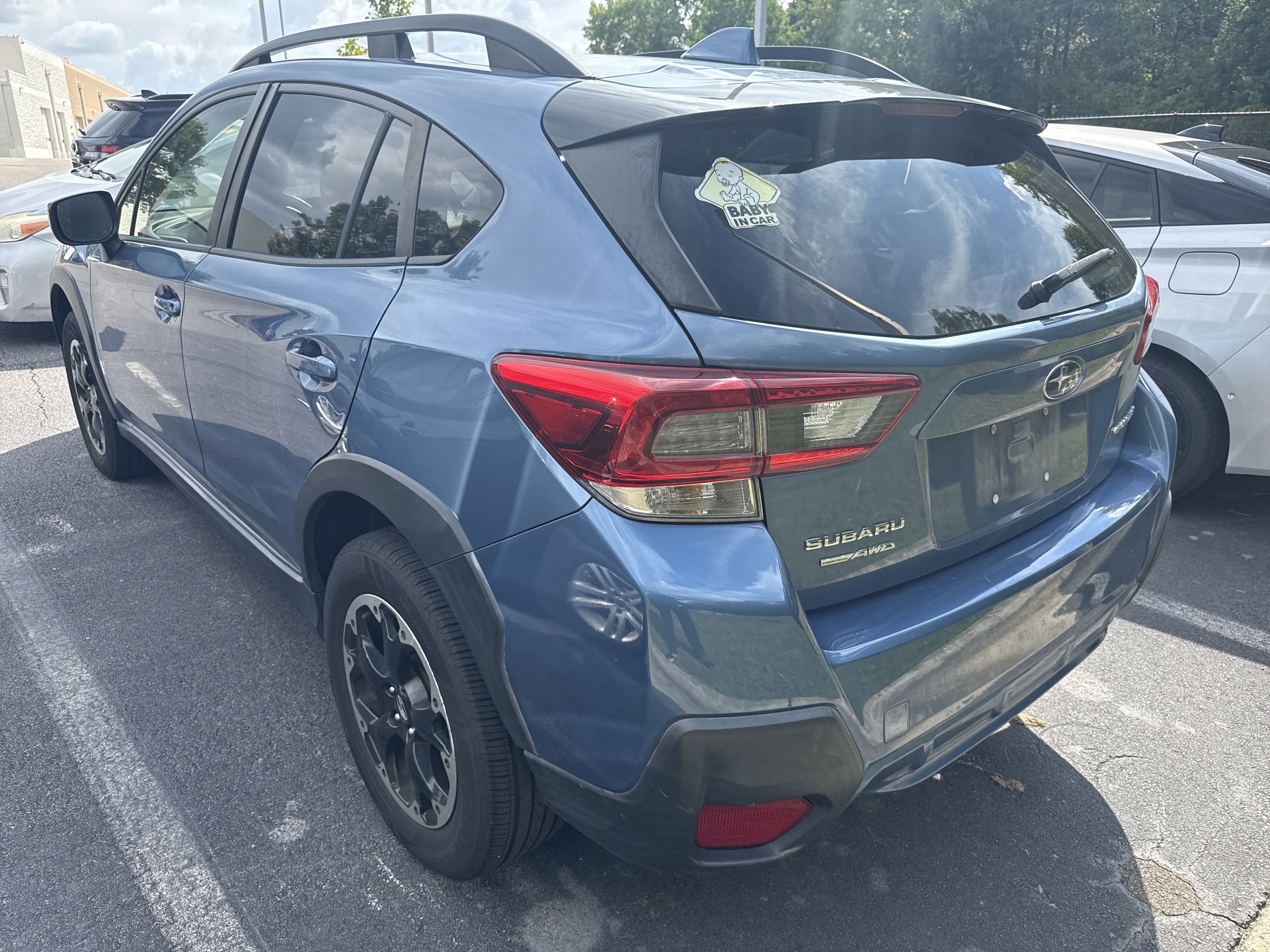 Used 2021 Subaru Crosstrek 2.0i Premium w/ Moonroof Package AWD/4WD image 6