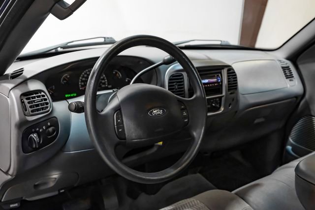 Used 2004 Ford F150 XL RWD image 3