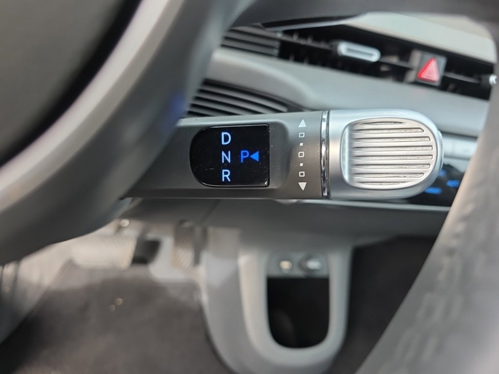 Used 2022 Hyundai Ioniq 5 SE image 21