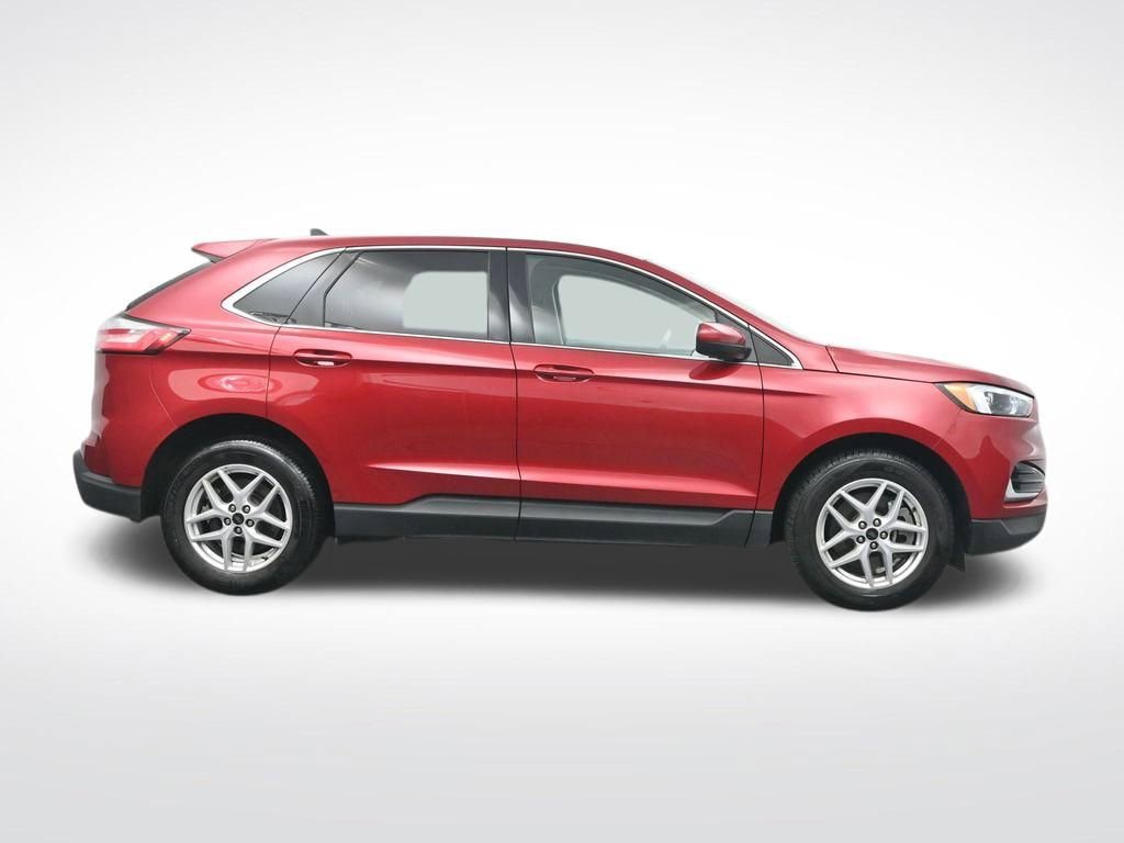 Used 2024 Ford Edge SEL image 4