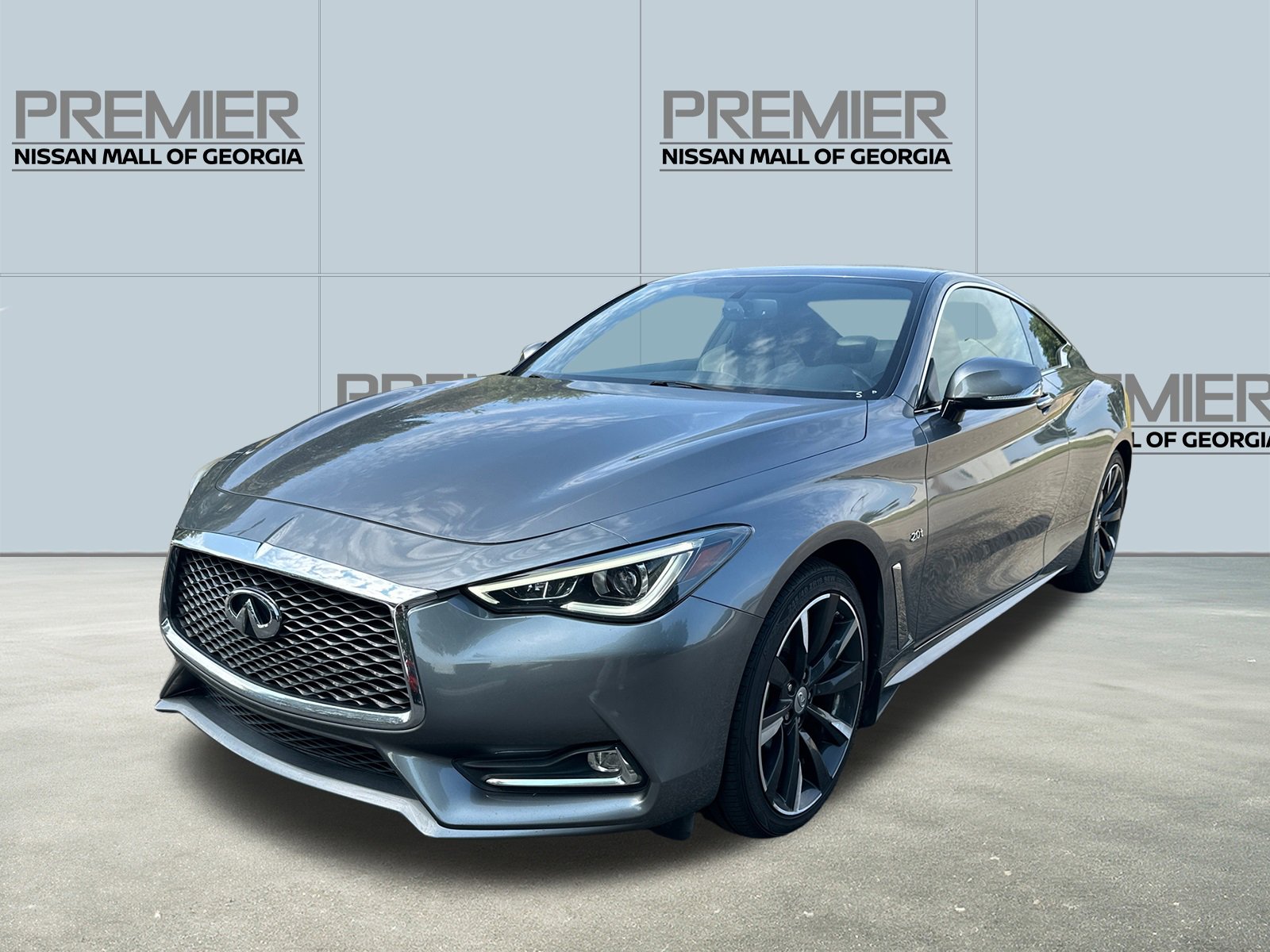 Used 2017 INFINITI Q60 w/ Premium Plus Package 2.0T image 1