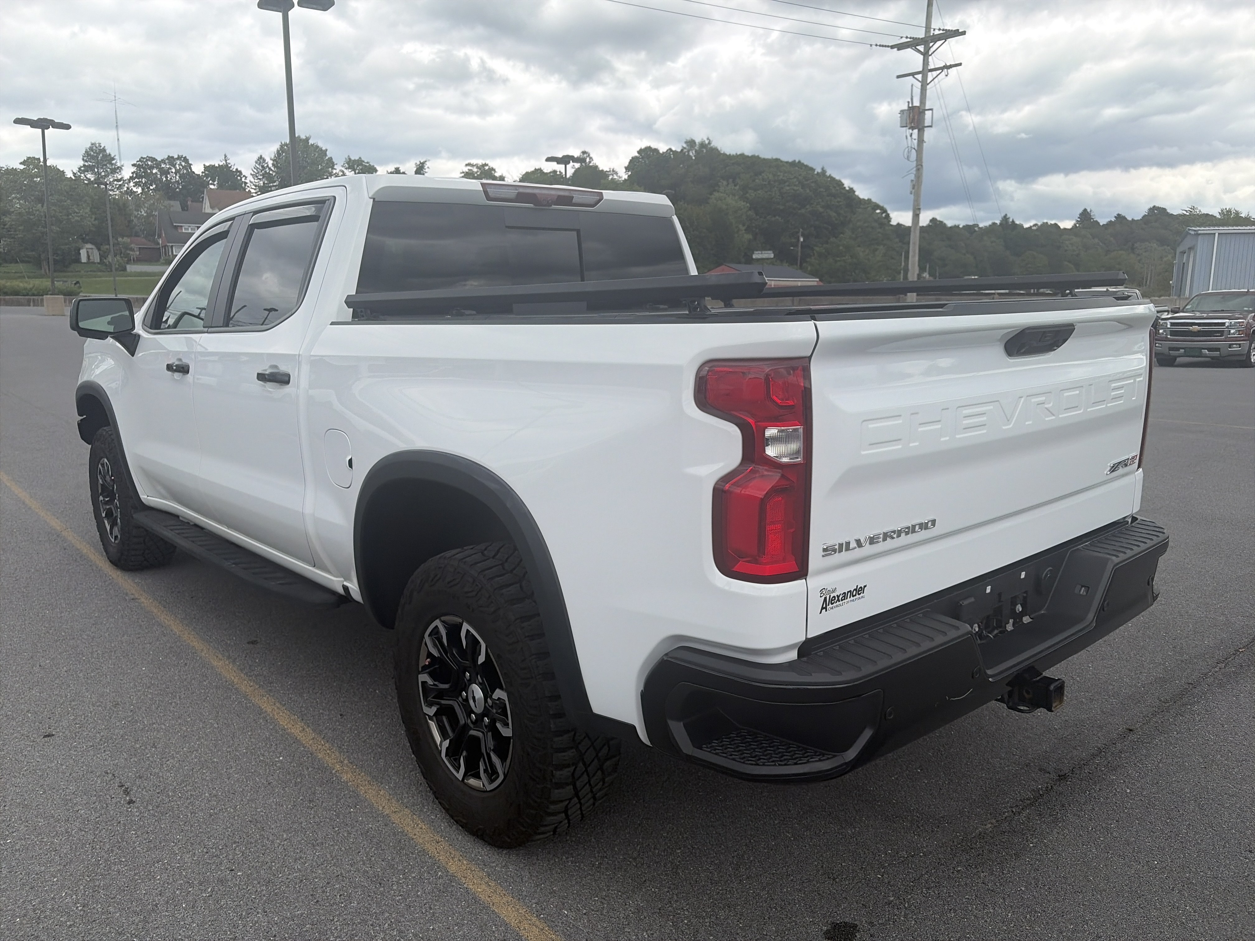 Used 2024 Chevrolet Silverado 1500 ZR2 w/ Technology Package AWD/4WD image 4