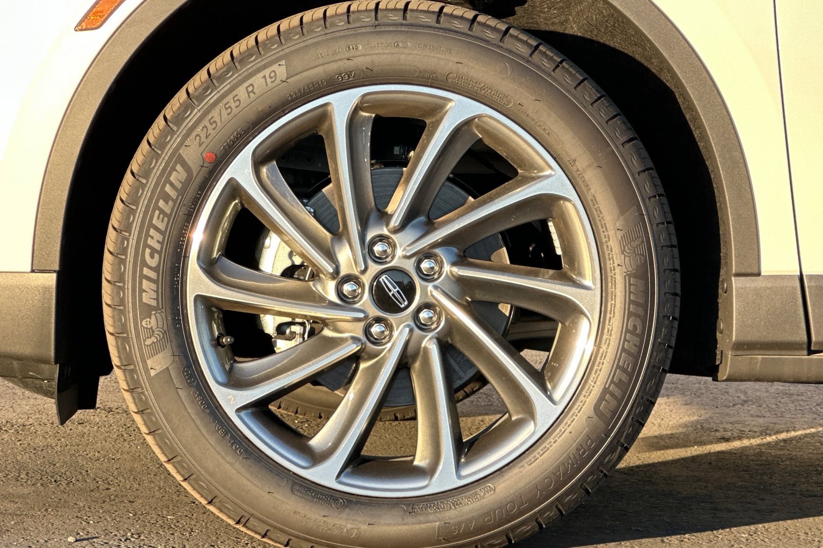 New 2025 Lincoln Corsair FWD w/ Equipment Group 101A image 25