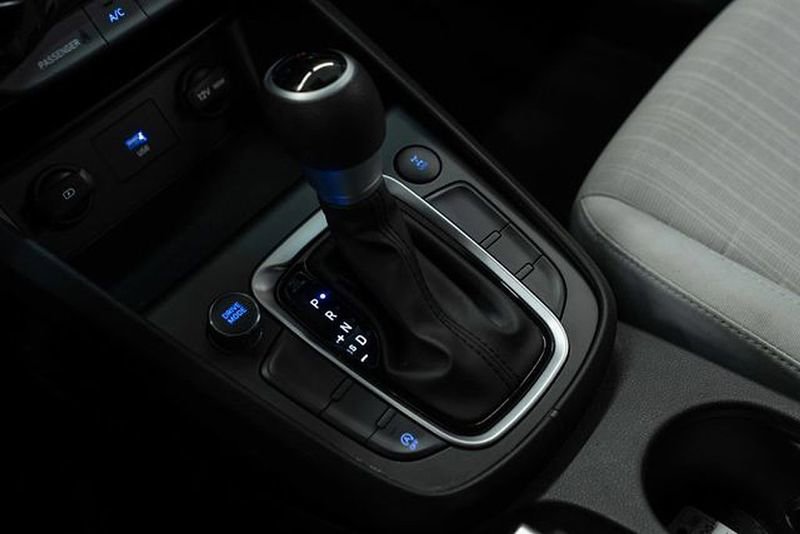 Used 2023 Hyundai Kona SEL image 15