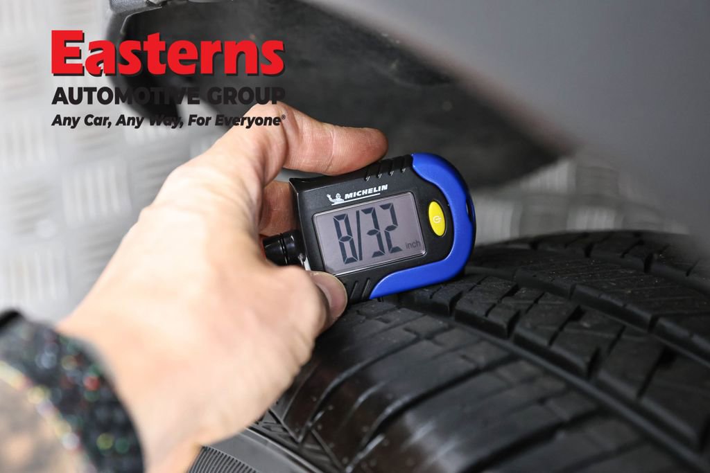 Used 2023 Ford Explorer XLT w/ Equipment Group 202A image 29