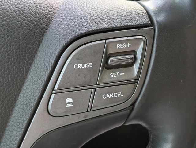Used 2017 Hyundai Santa Fe Limited AWD/4WD image 26