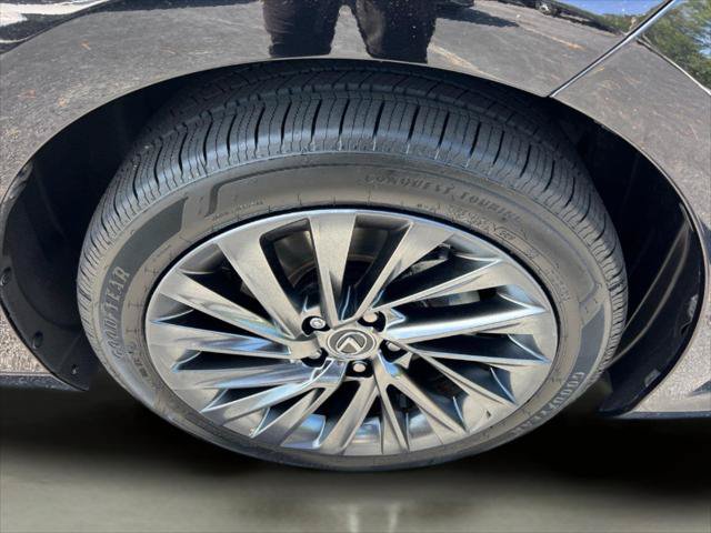 Certified 2024 Lexus ES 350 w/ Technology Package FWD image 32