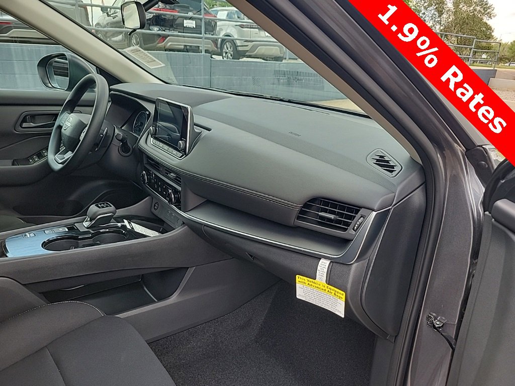 New 2026 Nissan Rogue S image 38