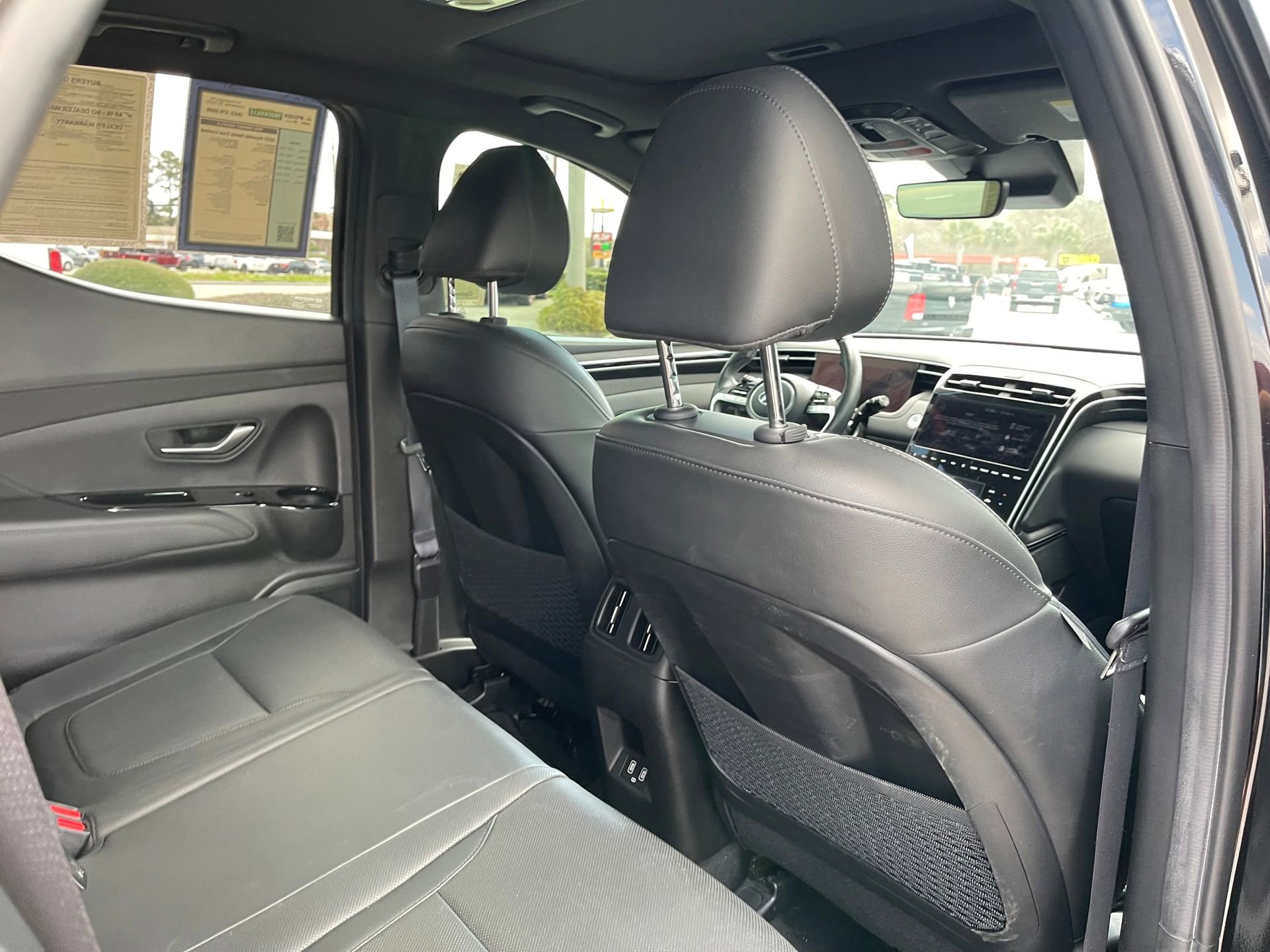 Used 2023 Hyundai Santa Cruz Limited w/ Tow & Go Package image 25