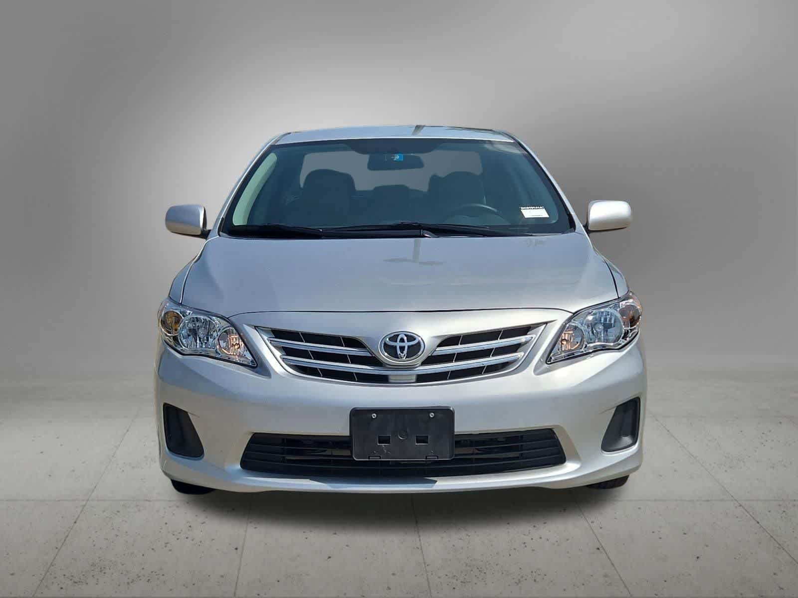 Used 2013 Toyota Corolla LE FWD image 9