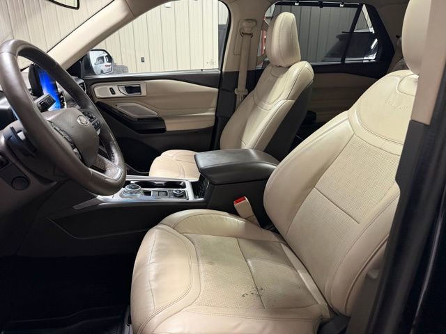 Used 2020 Ford Explorer Platinum w/ Premium Technology Package image 14