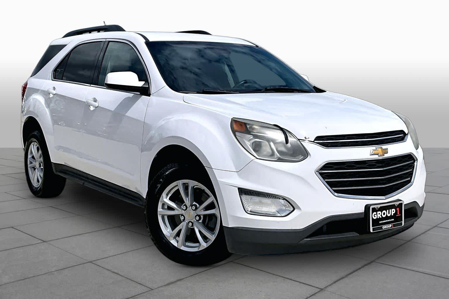 Used 2017 Chevrolet Equinox LT w/ Convenience Package AWD/4WD image 3