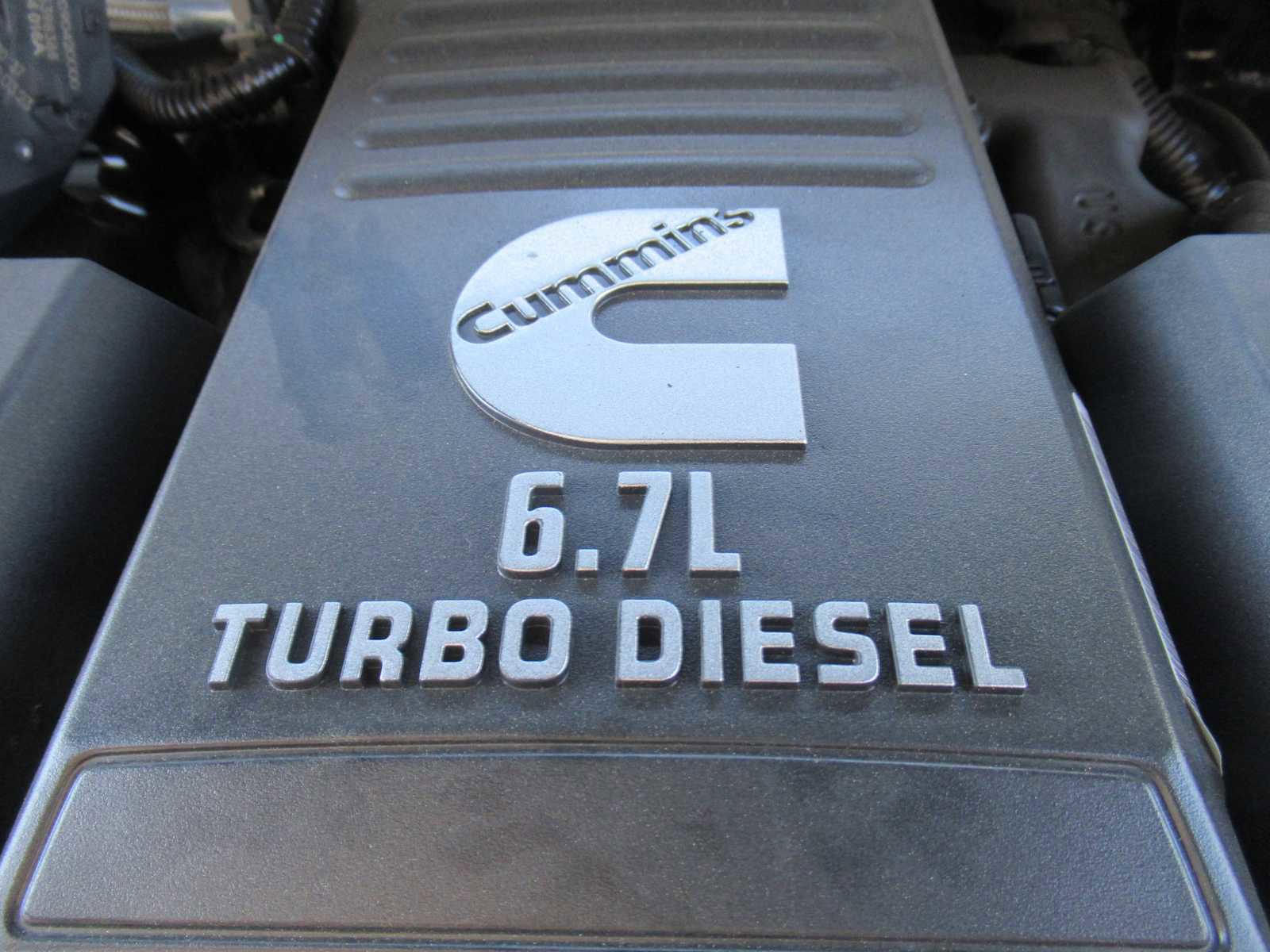 Used 2024 RAM 2500 Tradesman w/ Chrome Appearance Group image 16