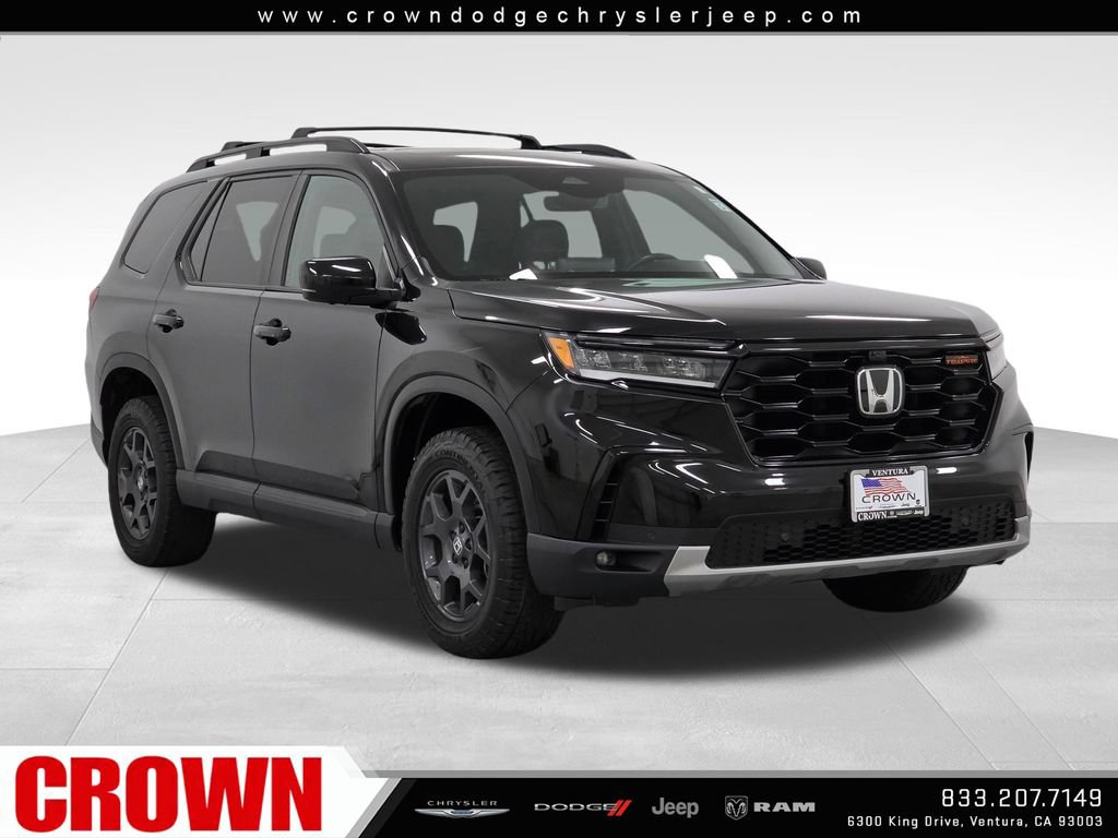 Used 2025 Honda Pilot TrailSport