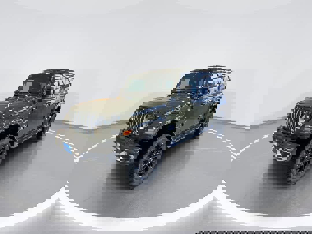 Used 2021 Jeep Wrangler Sahara w/ Cold Weather Group image 4