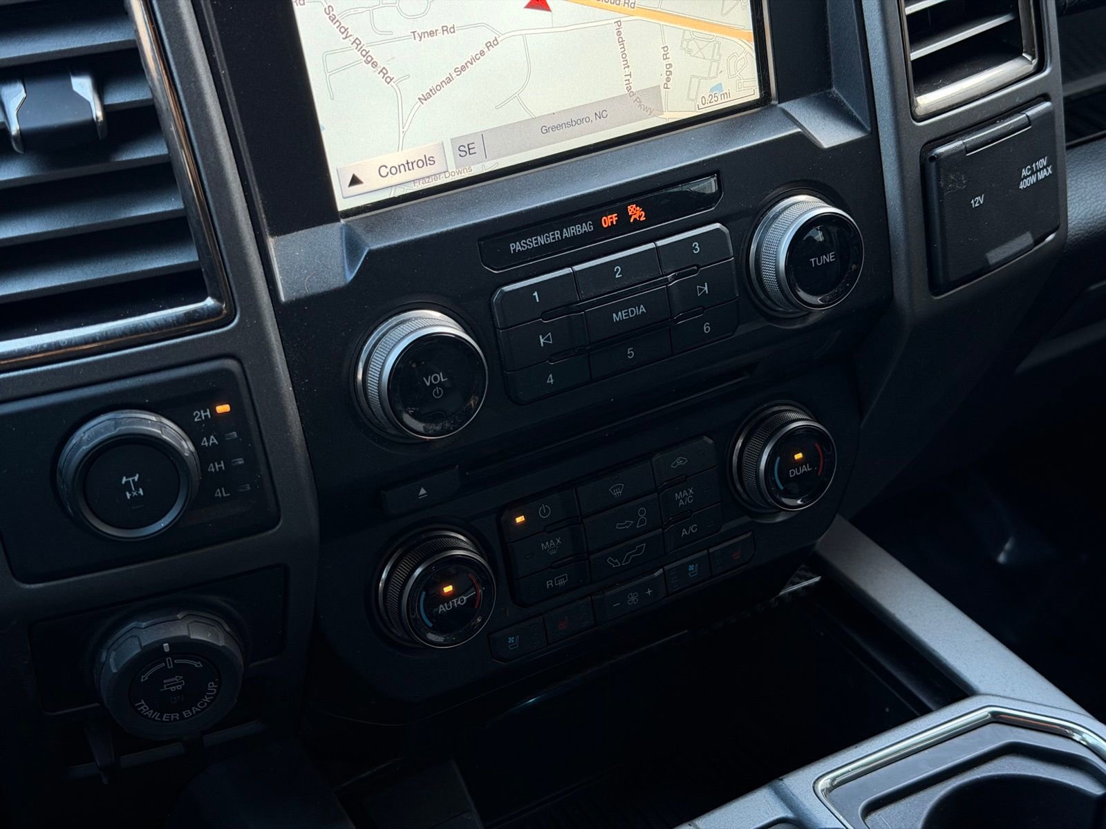 Used 2018 Ford F150 Raptor w/ Equipment Group 802A Luxury image 40