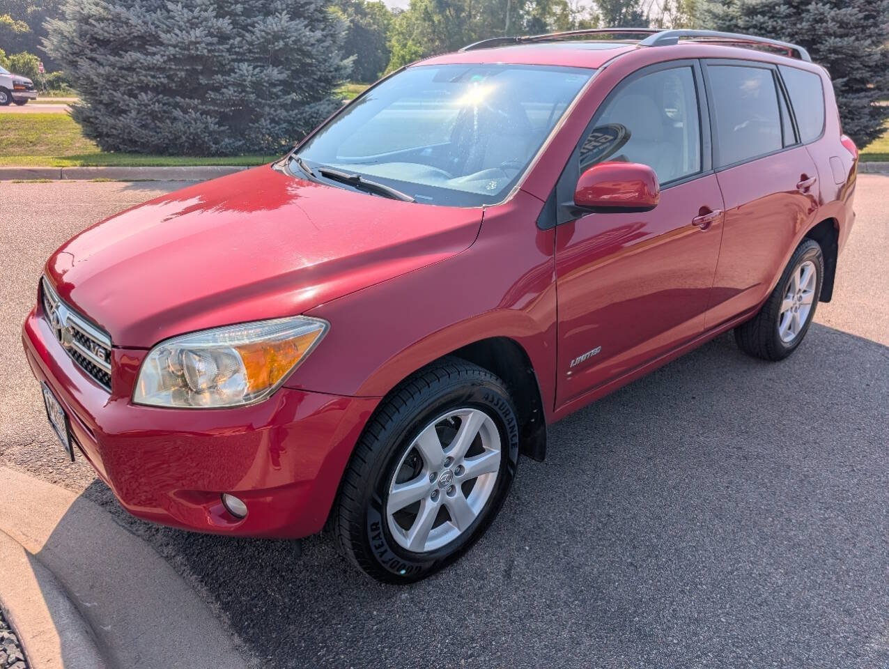 Used 2006 Toyota RAV4 Limited AWD/4WD image 5