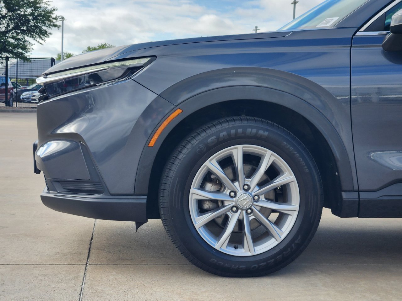 Used 2023 Honda CR-V EX image 8