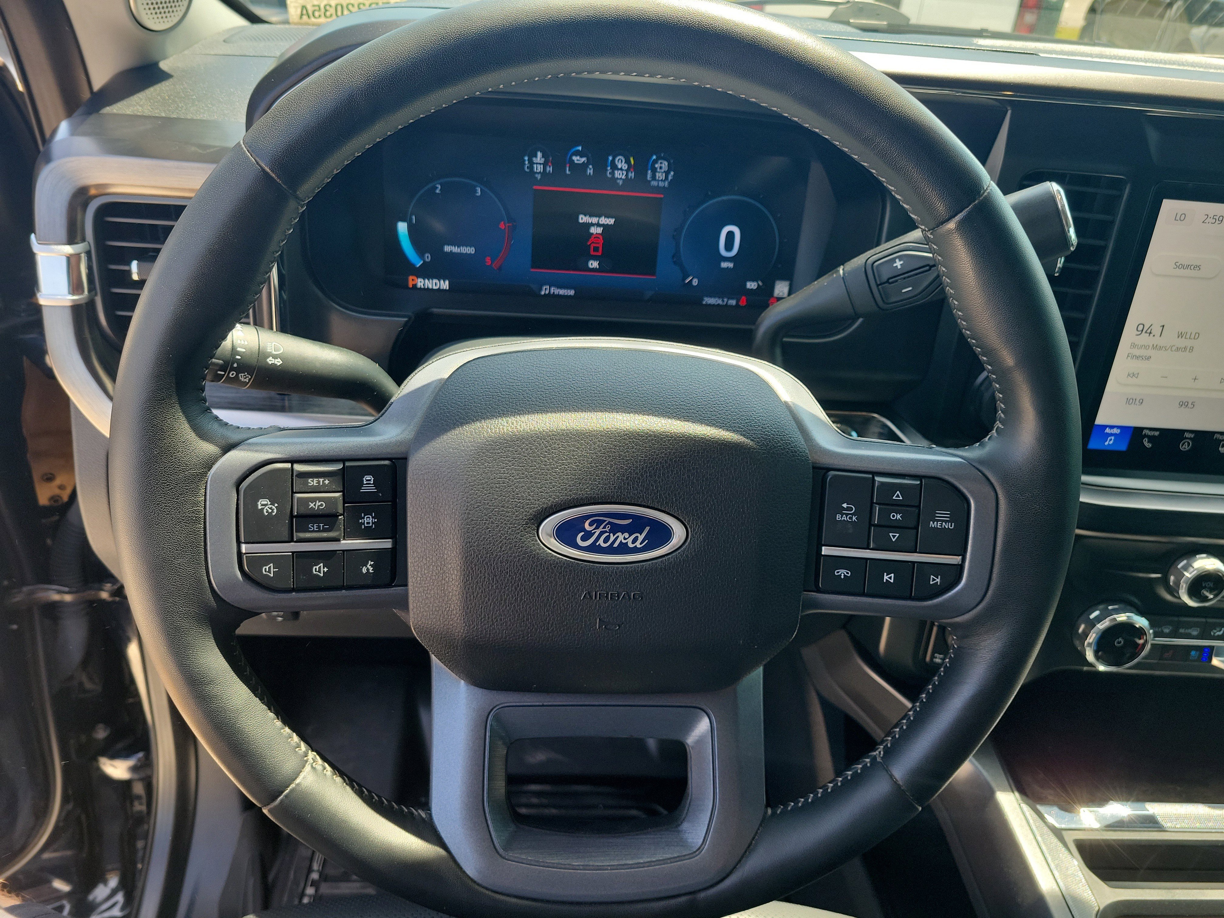 Used 2023 Ford F250 Lariat w/ Lariat Ultimate Package AWD/4WD image 22