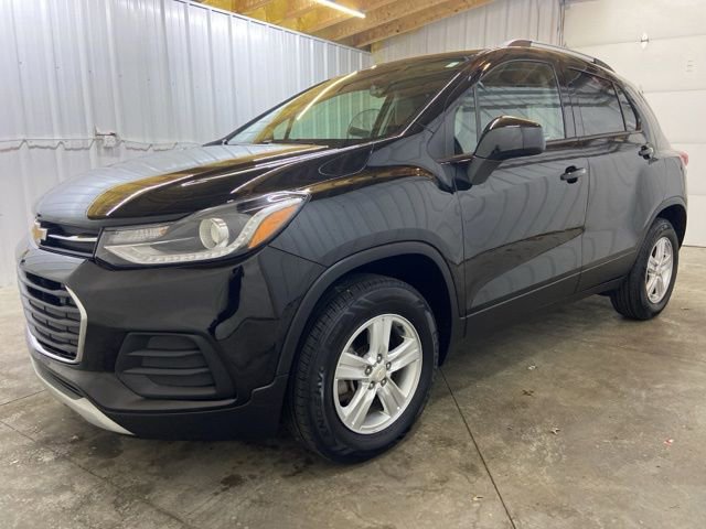 Used 2022 Chevrolet Trax LT w/ LT Convenience Package AWD/4WD image 3