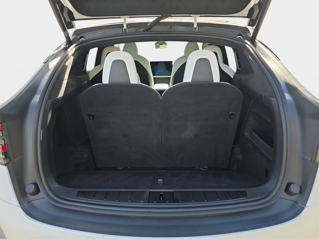 Used 2023 Tesla Model X image 14