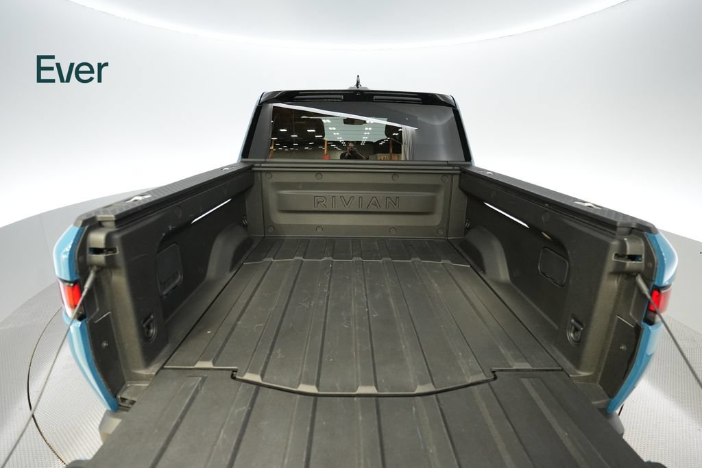 Used 2025 Rivian R1T Adventure Dual AWD/4WD image 8