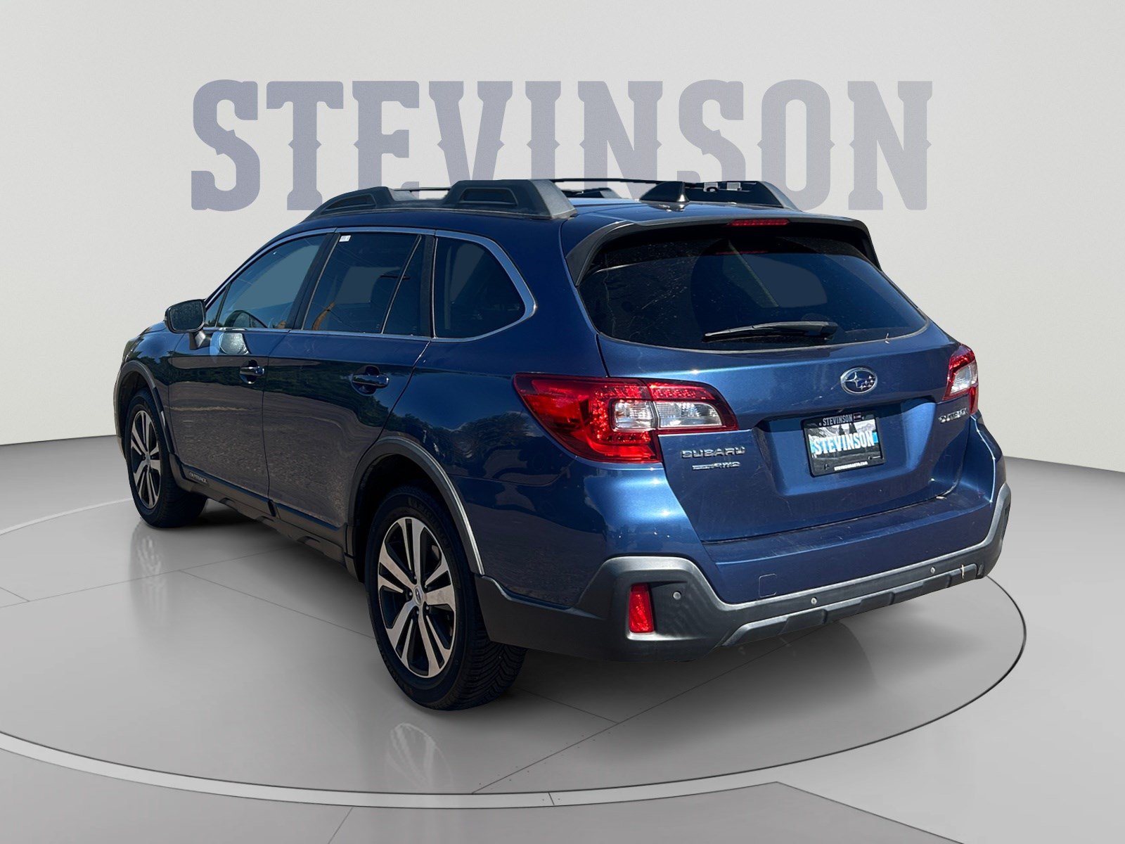 Used 2019 Subaru Outback 2.5i Limited AWD/4WD image 3