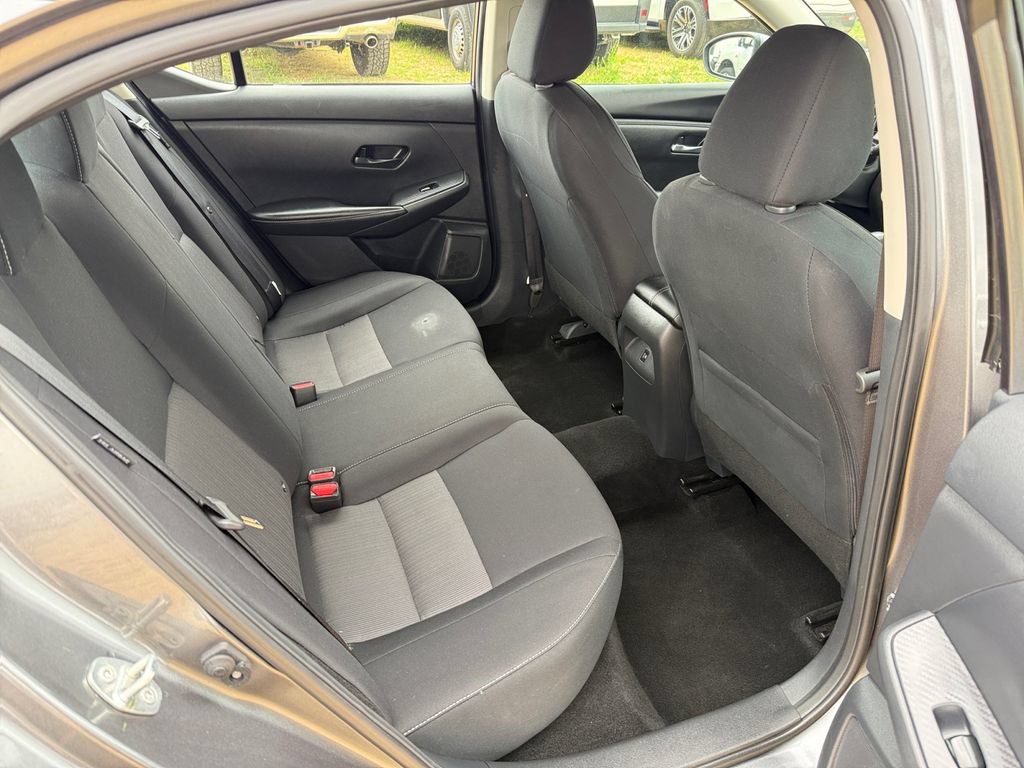 Used 2025 Nissan Sentra SV FWD image 38