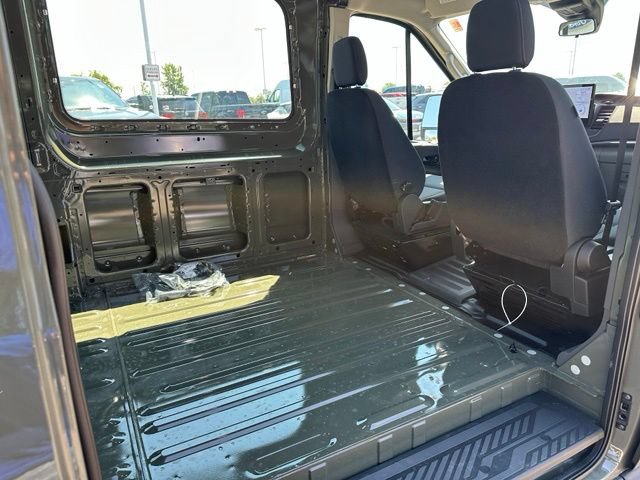 Certified 2026 Ford E-Transit 148 Medium Roof w/ Parcel Delivery Package RWD image 10