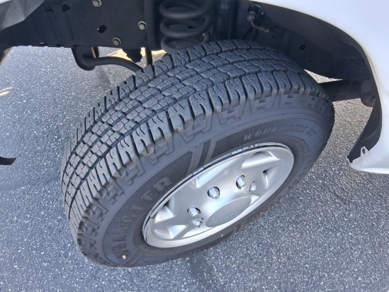 Used 2013 Ford E-150 and Econoline 150 w/ PWR Group RWD image 18