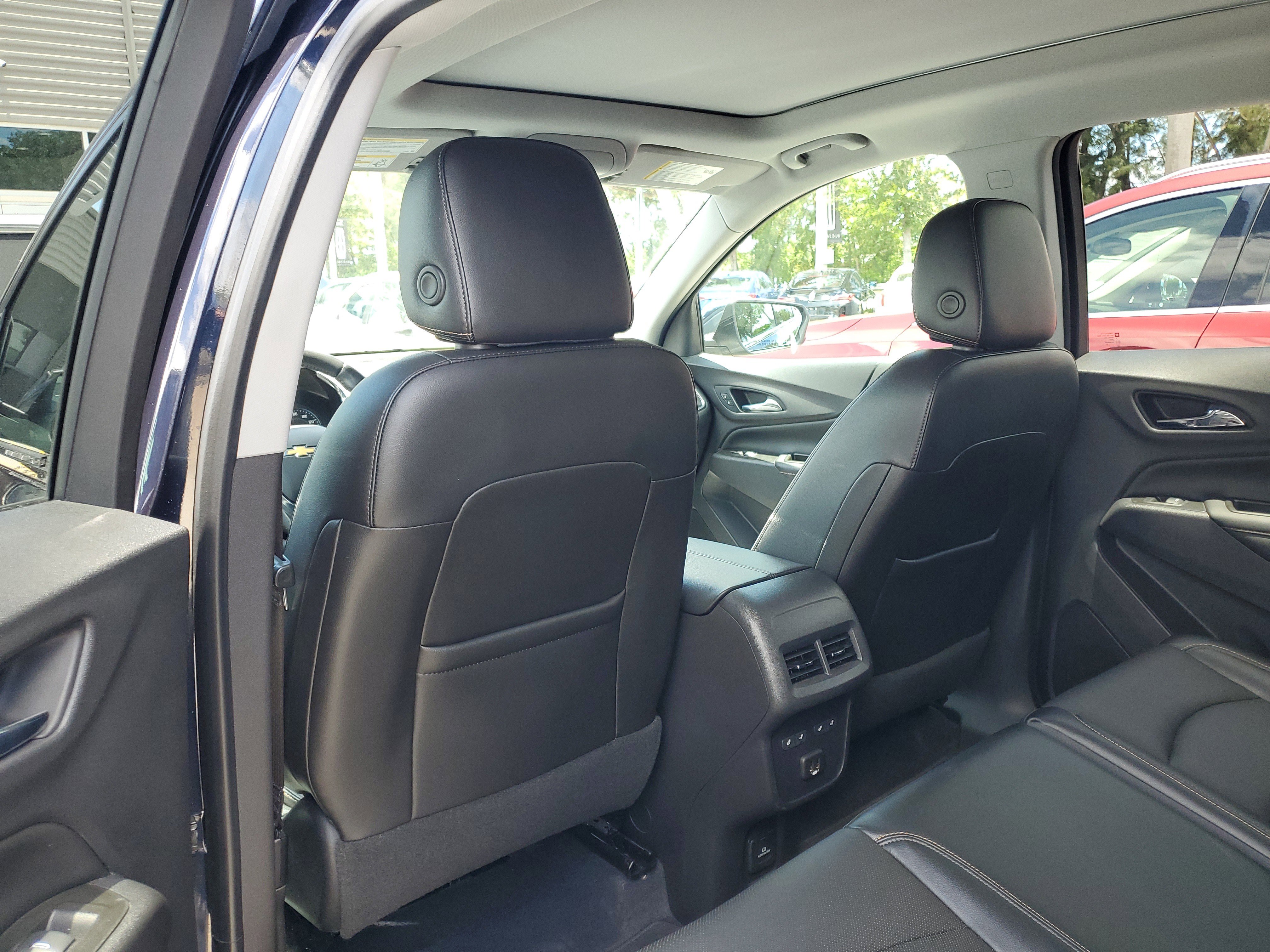 Used 2021 Chevrolet Equinox Premier image 8