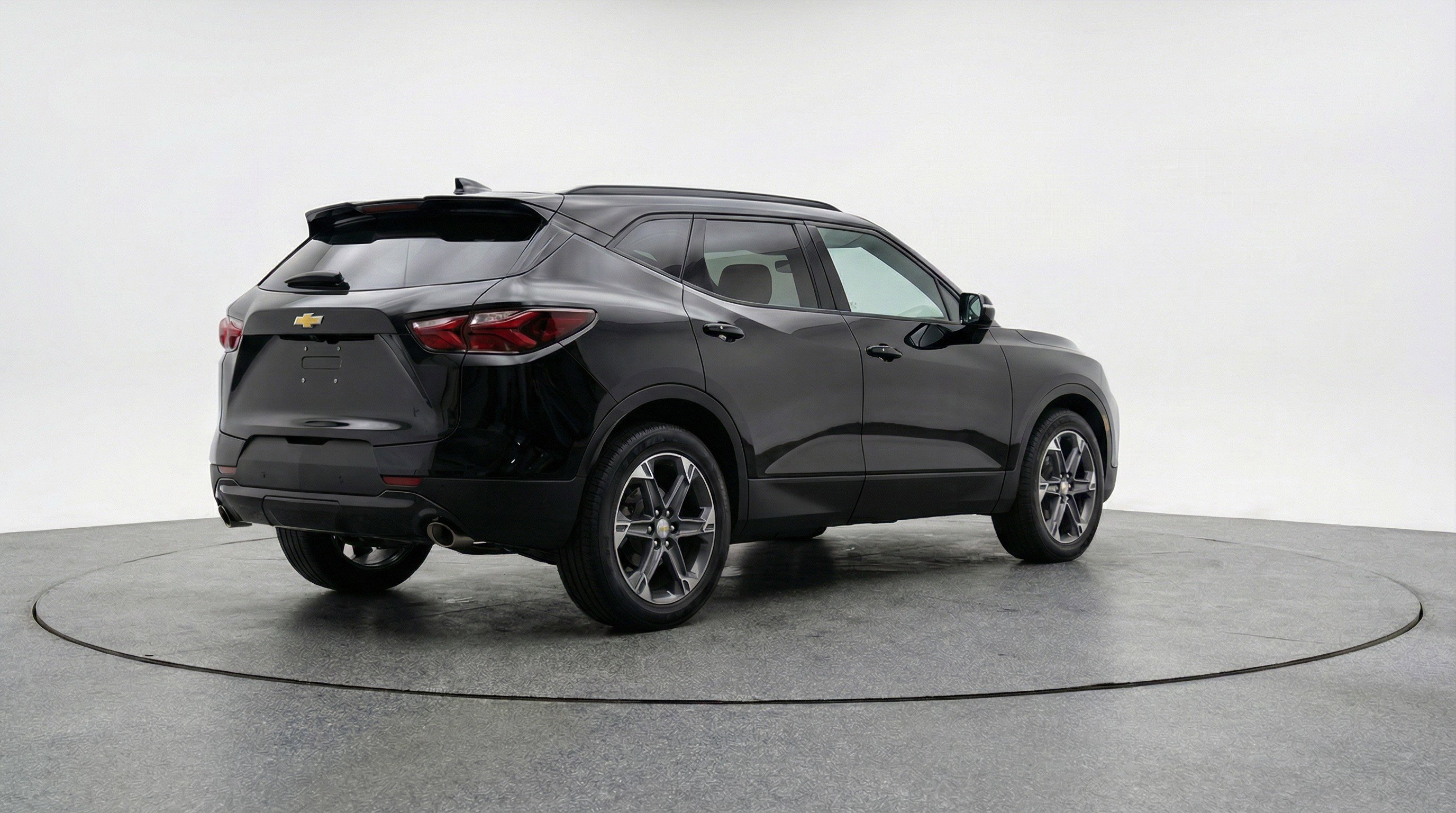 Used 2025 Chevrolet Blazer LT FWD image 9