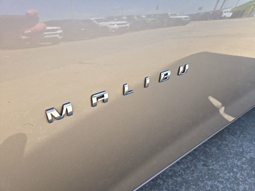 Used 2024 Chevrolet Malibu LT FWD image 16