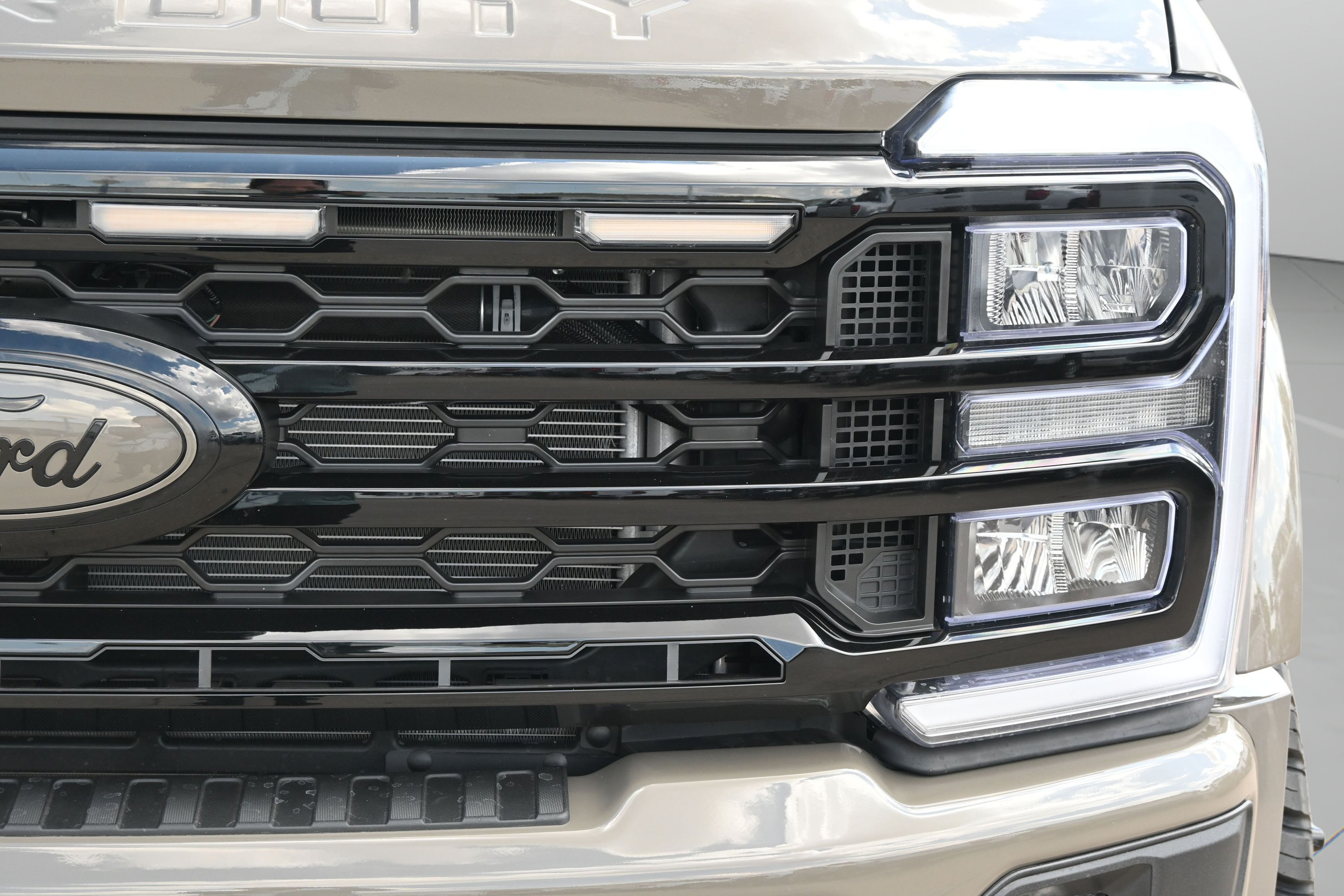 New 2026 Ford F450 King Ranch w/ Chrome Package AWD/4WD image 14