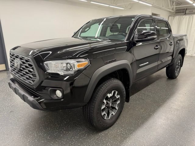 Certified 2023 Toyota Tacoma TRD Off-Road AWD/4WD image 5