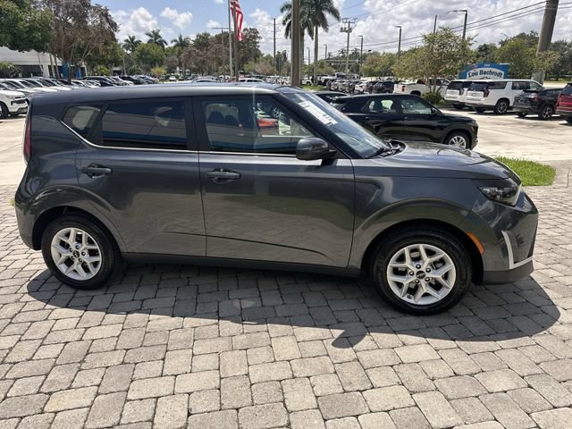 Used 2024 Kia Soul LX w/ Option Group 015 FWD image 18