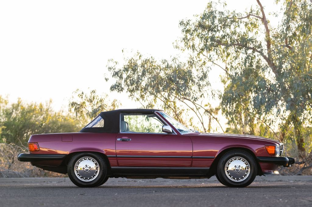 Used 1989 Mercedes-Benz 560 SL image 18