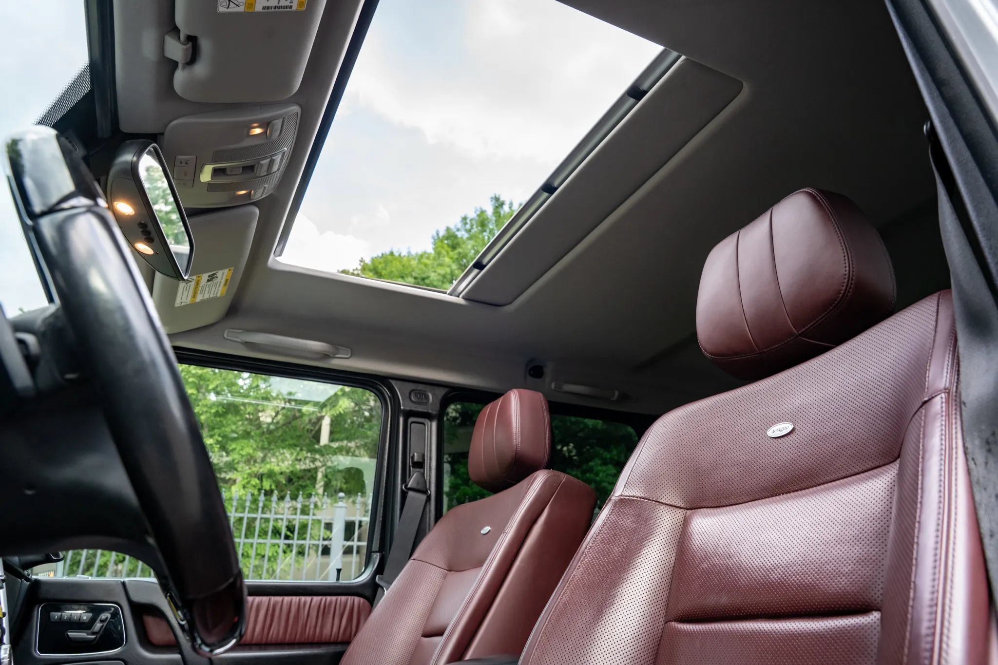 Used 2015 Mercedes-Benz G 550 image 12