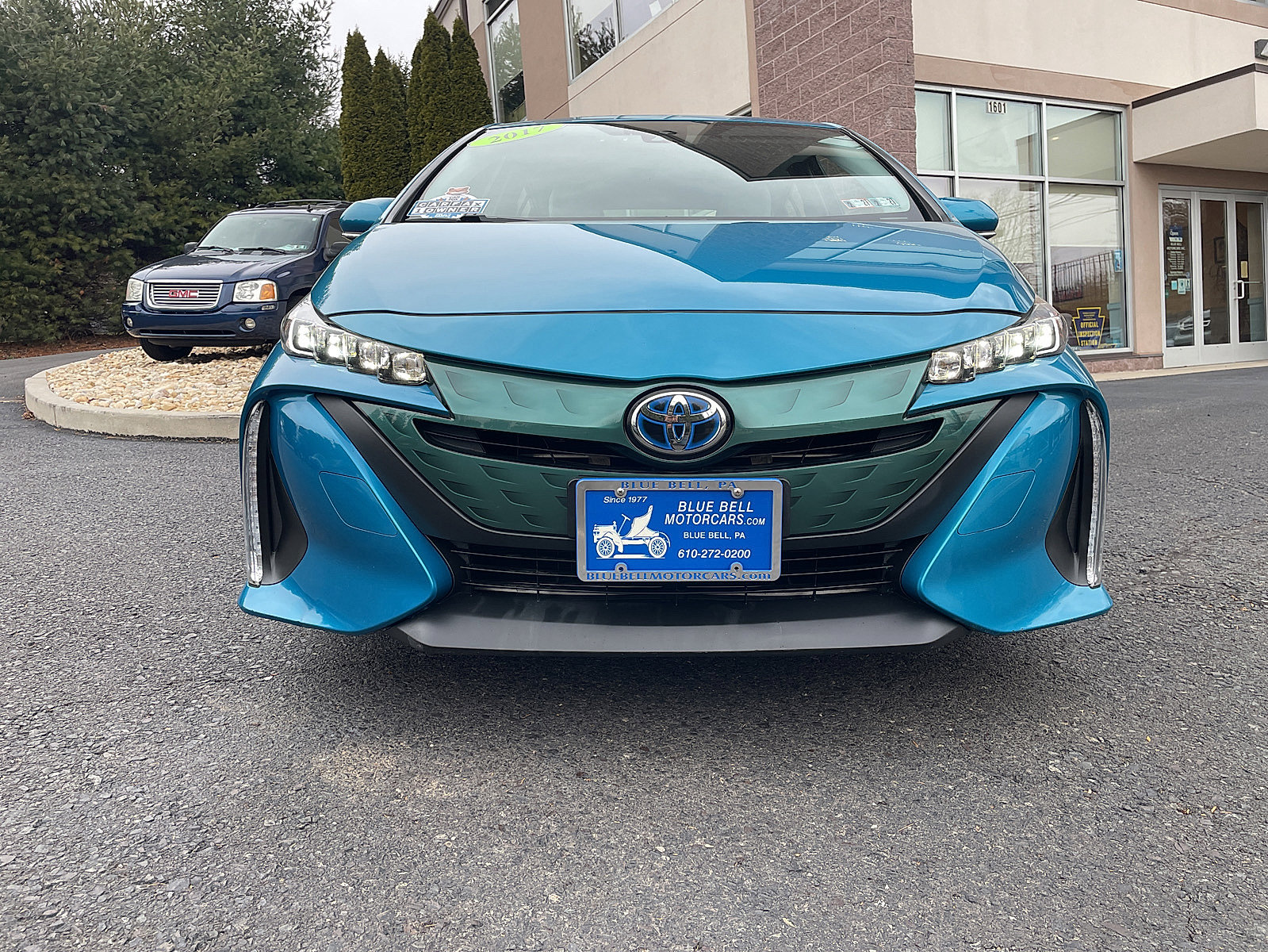 Used 2017 Toyota Prius Prime Premium image 12
