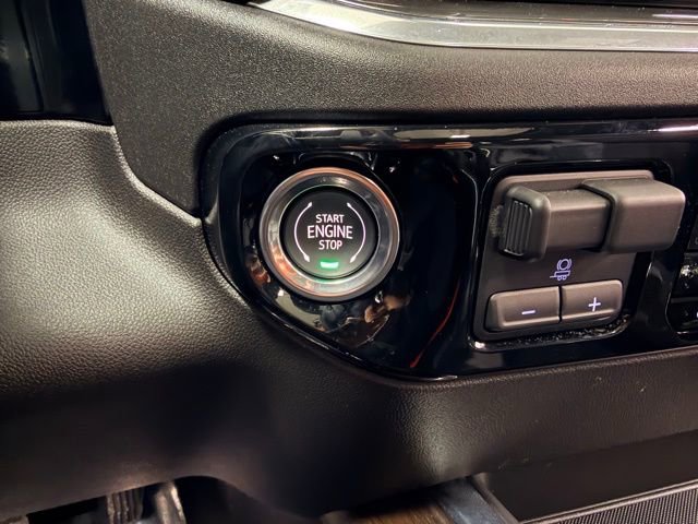 Certified 2026 Chevrolet Silverado 1500 High Country w/ Technology Package image 17