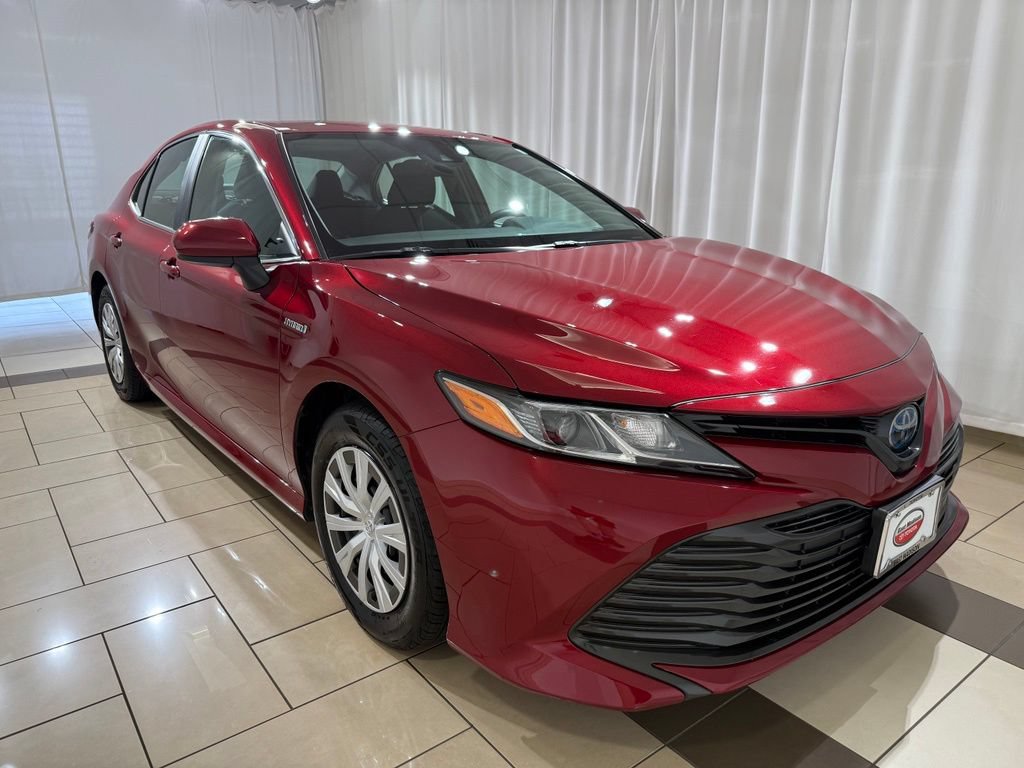 Used 2019 Toyota Camry LE FWD image 7