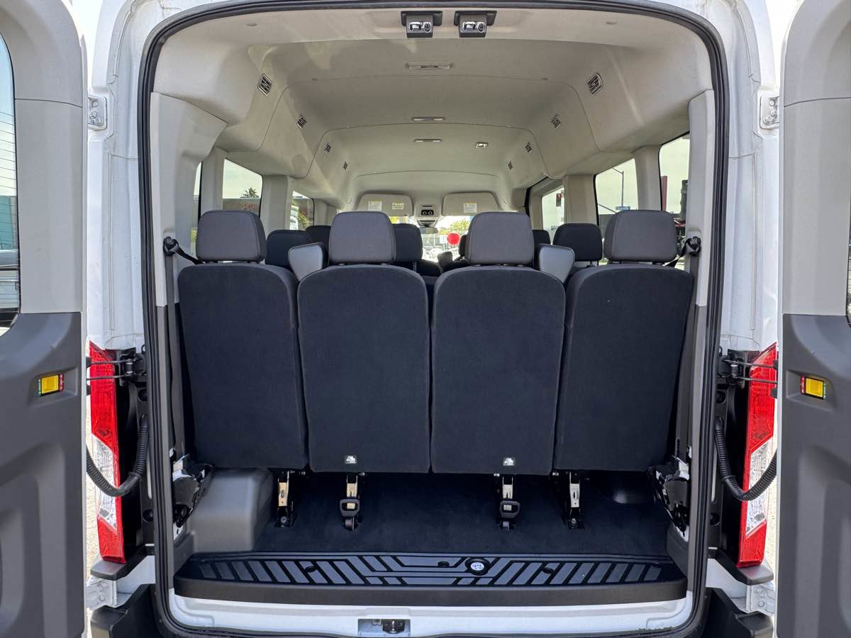 Used 2021 Ford Transit 350 XLT RWD image 14