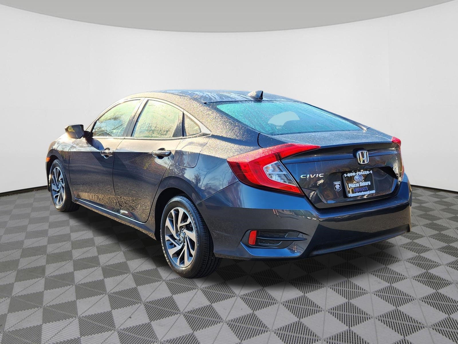 Used 2017 Honda Civic EX image 3
