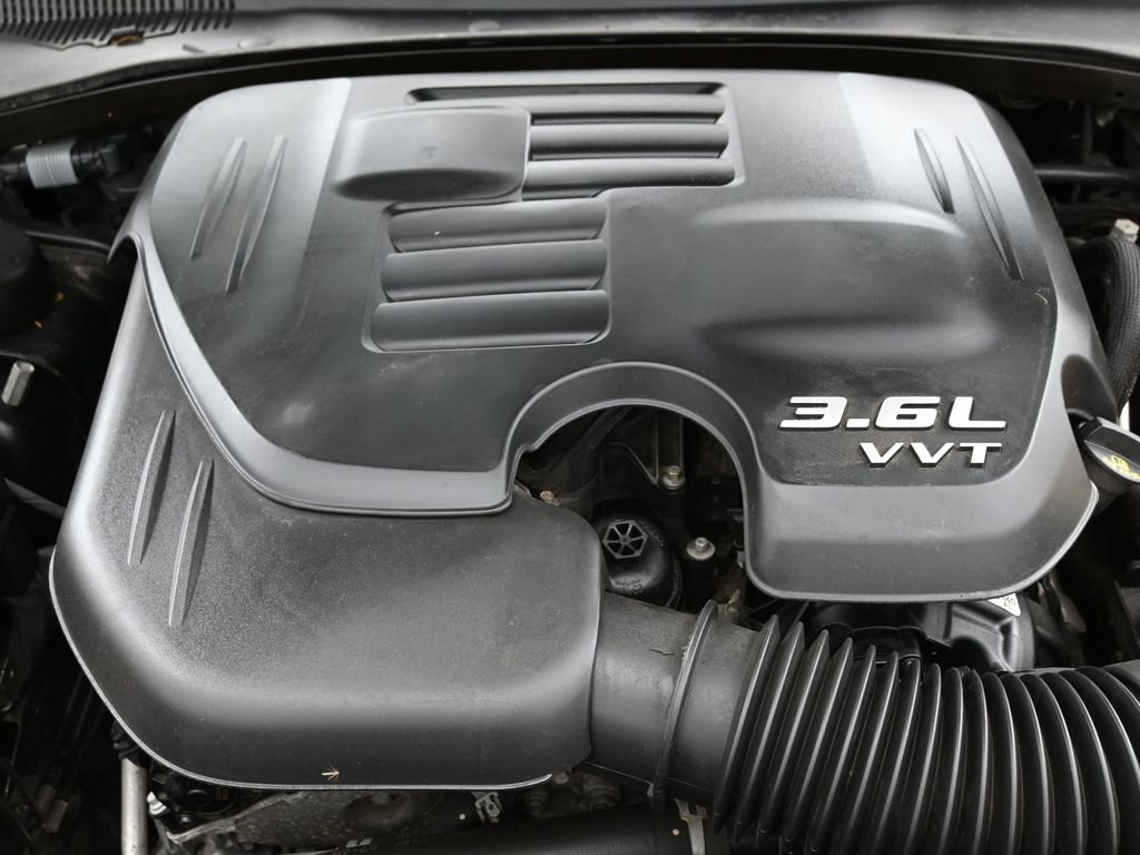 Used 2019 Dodge Charger SXT image 41