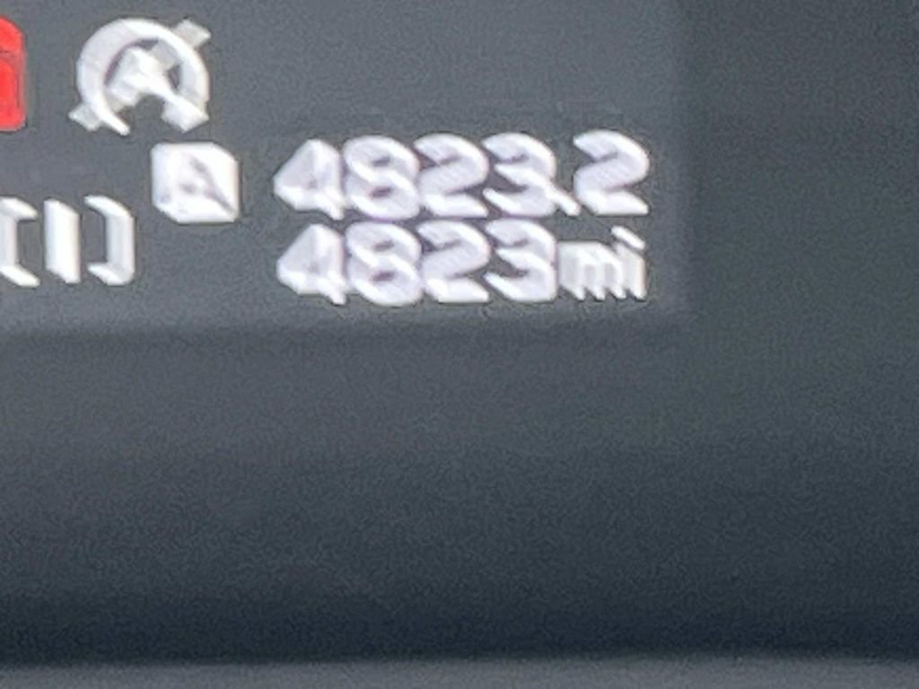 Used 2025 Subaru Crosstrek 2.5i Limited w/ Crosstrek Mirror Package image 35