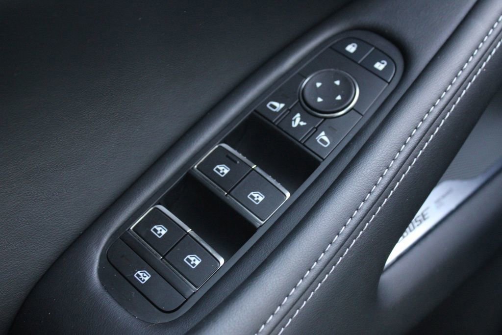 Certified 2025 INFINITI QX60 Luxe image 12