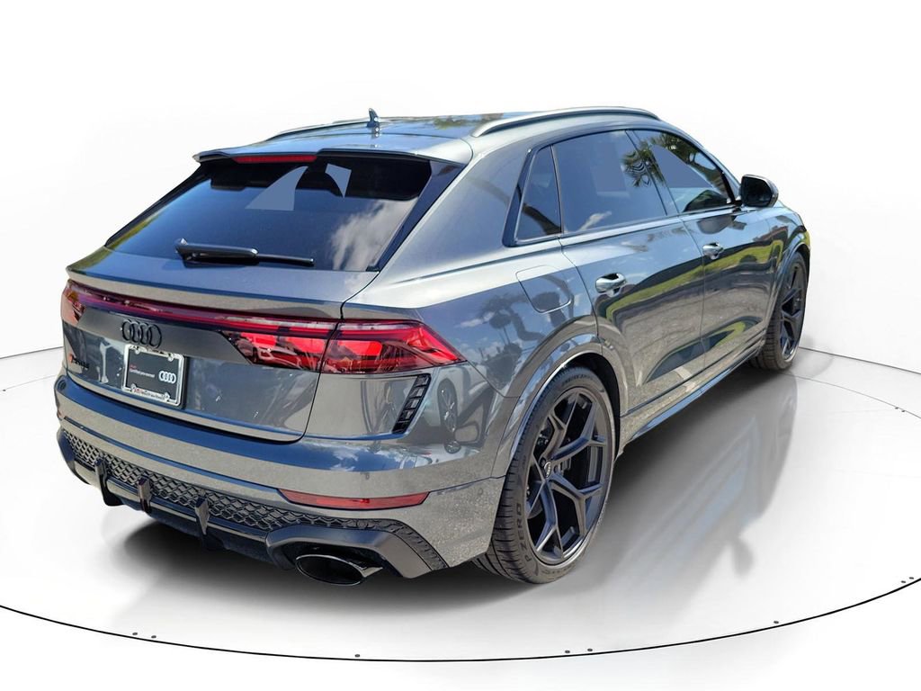 Certified 2026 Audi RS Q8 performance image 4